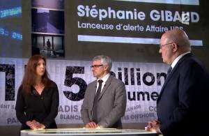 Stéphanie Gibaud avec le ministre des Finances, Michel Sapin, sur le plateau de l'émission Cash investigation
